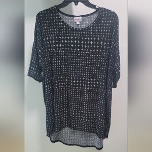 🍂 3/$15 - Lularoe "Irma" Shirt (M)